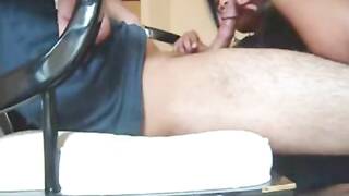 باكيستانية ساخنة تتناك من صديقها