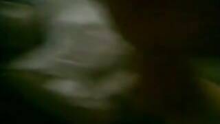 عربيه تخينه بتتفشخ نيك قوي في كسها وطيزها