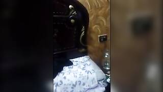الفاجره ام منار نياكها راكب ونازل فحت وردم وهيا مزاجها ف الجون