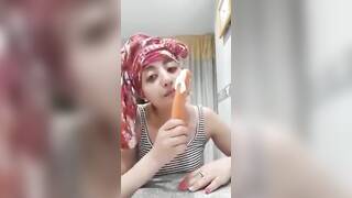 جامده نيك المزه كيوت اوى وهيا بتتشرمط وتتلبون ع حق