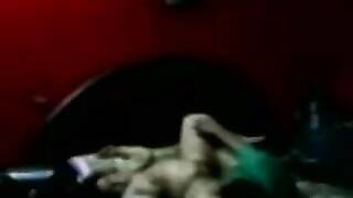 كبيره اه بس كسها بياكلها تتناك نص ساعه من جوزها ولسه عاوزه كمان