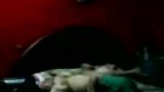 كبيره اه بس كسها بياكلها تتناك نص ساعه من جوزها ولسه عاوزه كمان