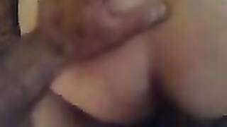 يخربيت الاهات المولعه بتاع اللبوه دى كفيلين انك تنزل لبن زبرك عليها