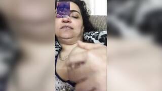 منيوكة عروض النت المومس سما المرادى بتنيك كسها بمشك واحلى اهات